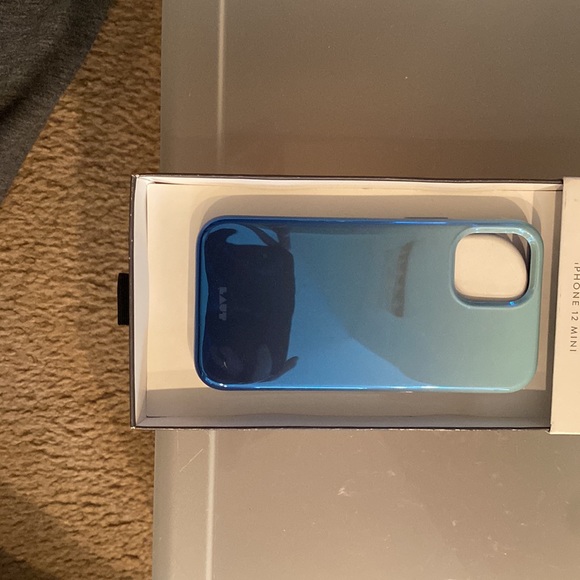Laut Huex Fades IPhone 12 Mini Case - Picture 2 of 9